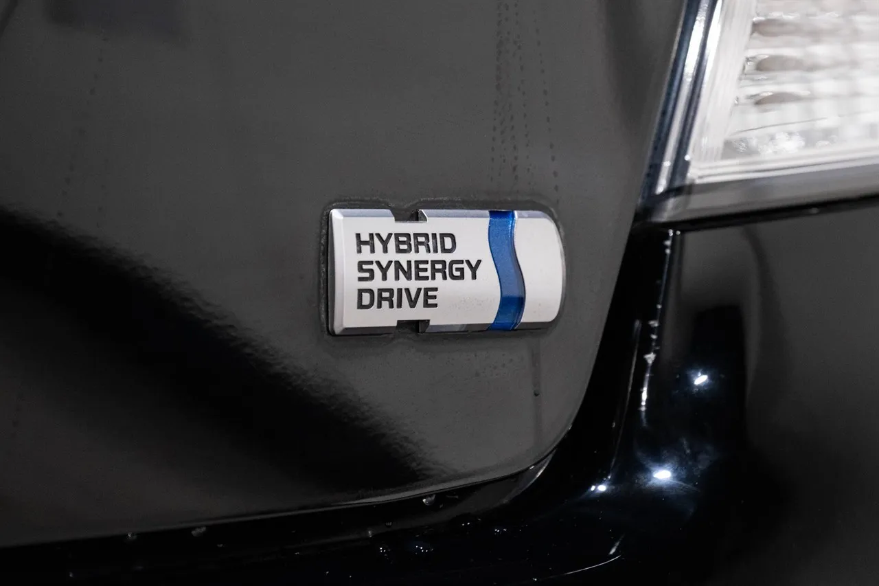 2013 Toyota Sai SL Selection Low Km