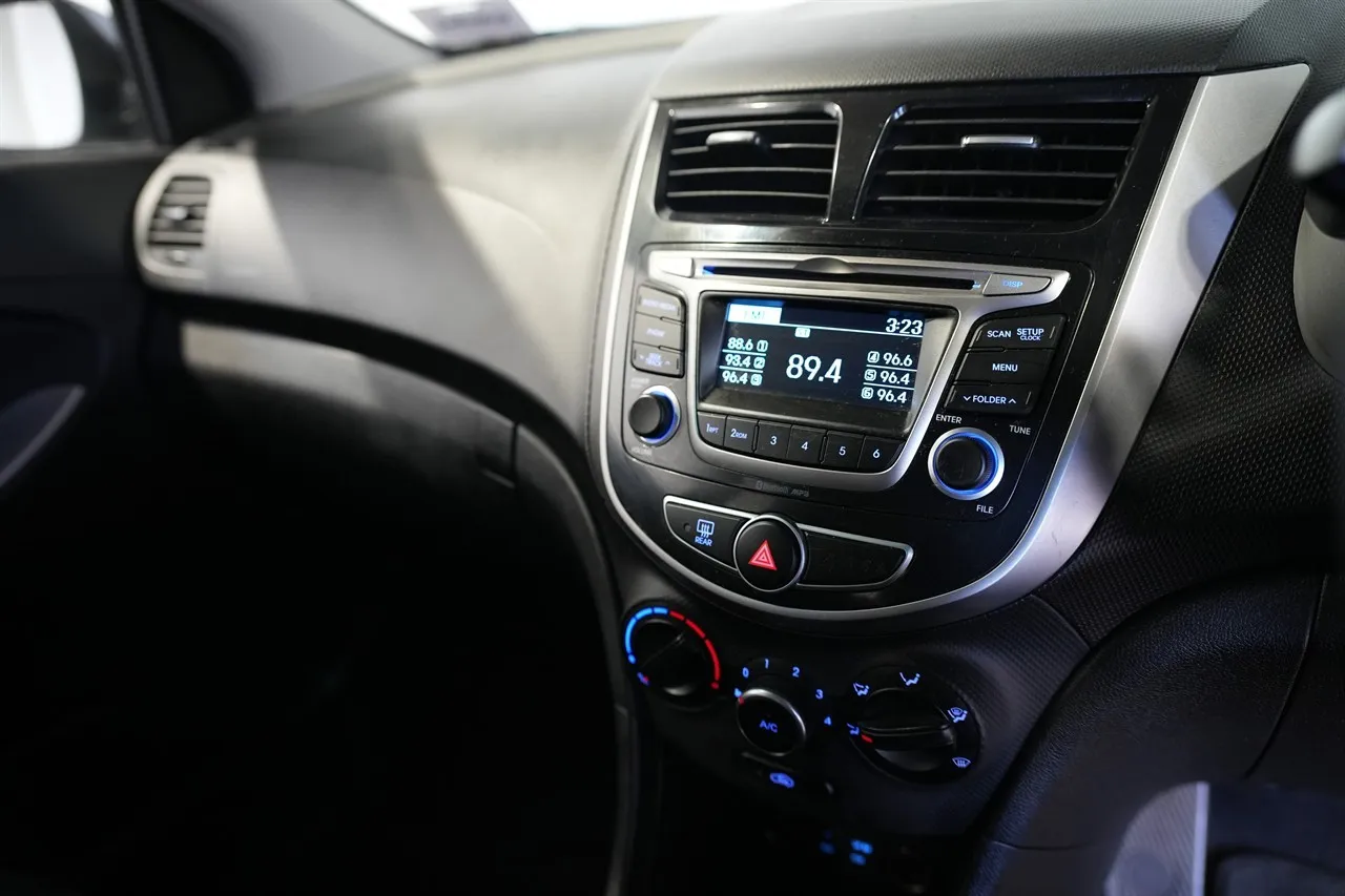 2018 Hyundai Accent 1.4P !