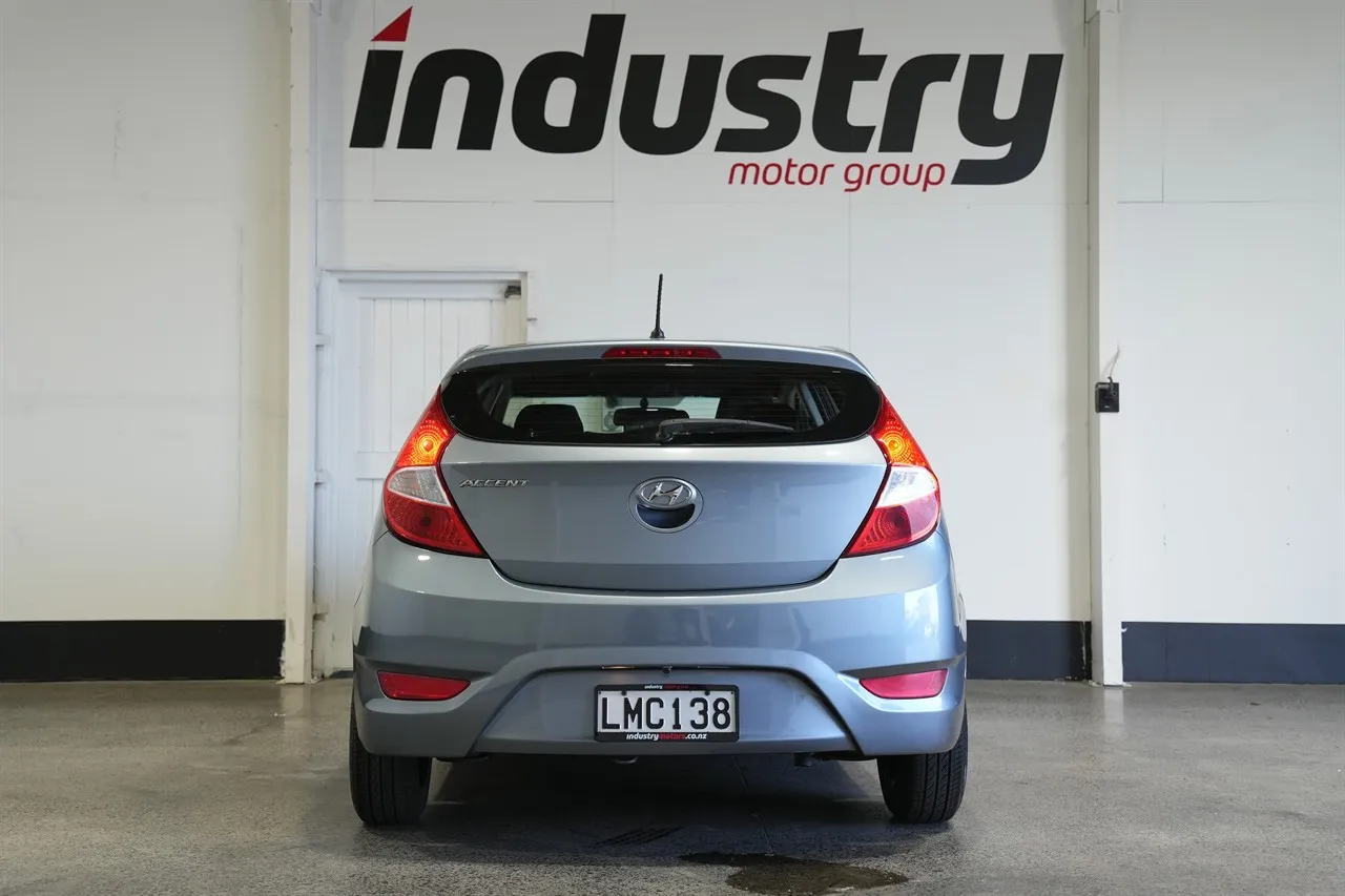 2018 Hyundai Accent 1.4P !