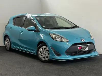 2017 Toyota Aqua 1.5S Push Start Bodykit photo 1