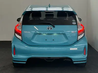 2017 Toyota Aqua 1.5S Push Start Bodykit photo 5