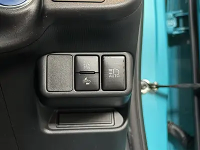 2017 Toyota Aqua 1.5S Push Start Bodykit photo 14