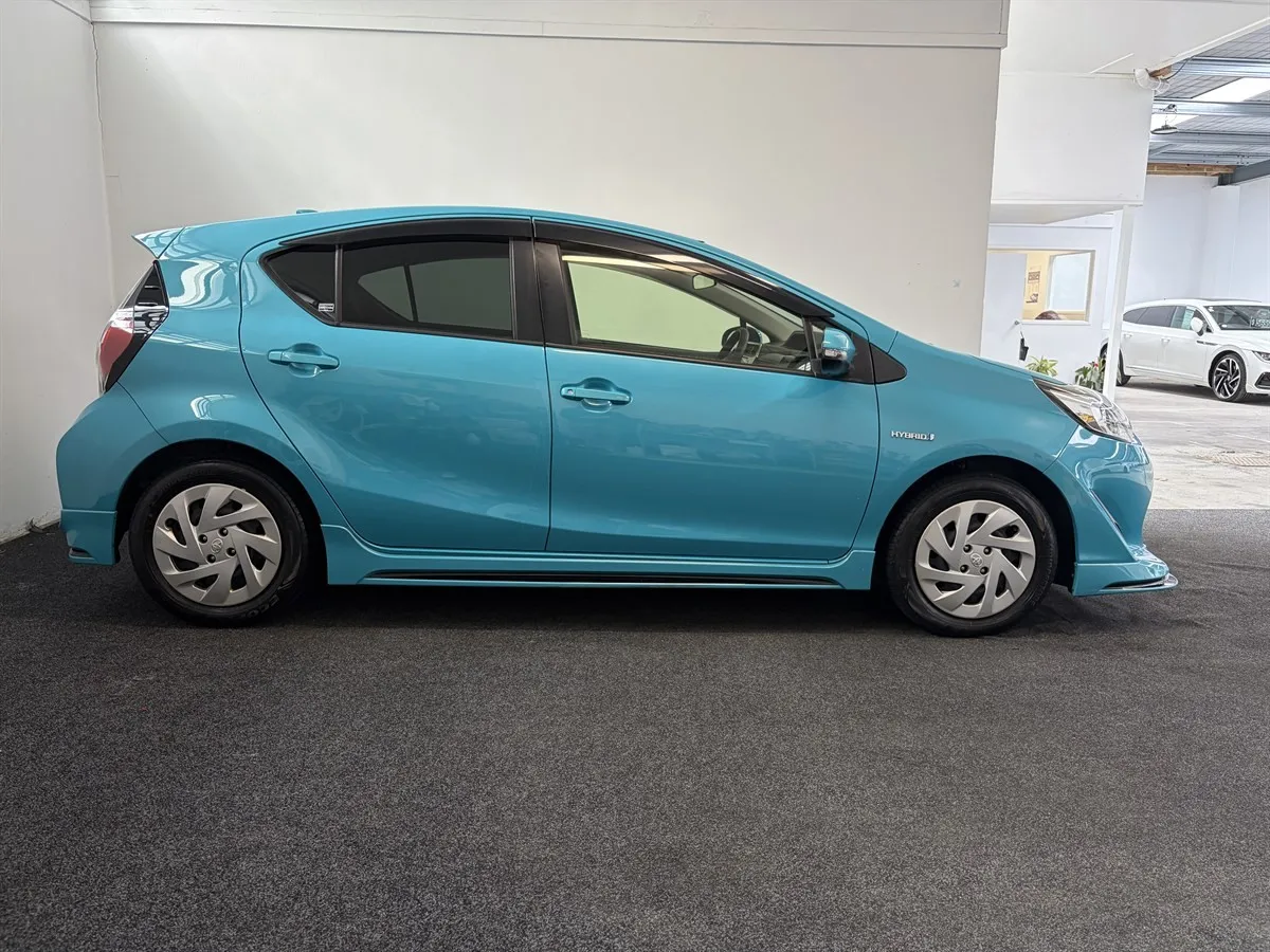 2017 Toyota Aqua 1.5S Push Start Bodykit, photo 3 of 20