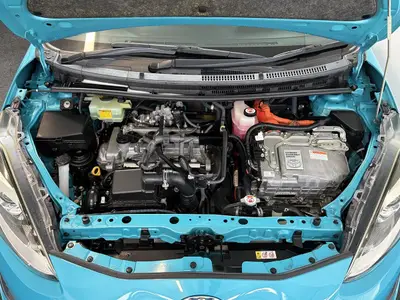 2017 Toyota Aqua 1.5S Push Start Bodykit photo 8