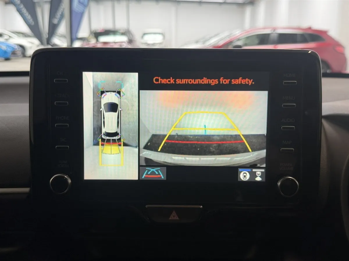 2021 Toyota Yaris Hybrid Seats Heated 360 Camera