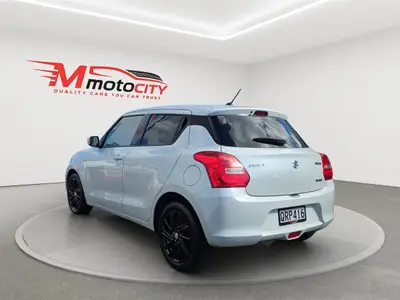 2024 Suzuki Swift GLX HYBRID 1.2PH photo 5
