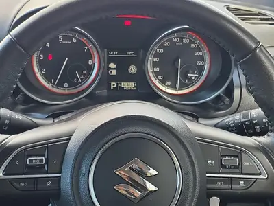 2024 Suzuki Swift GLX HYBRID 1.2PH photo 19