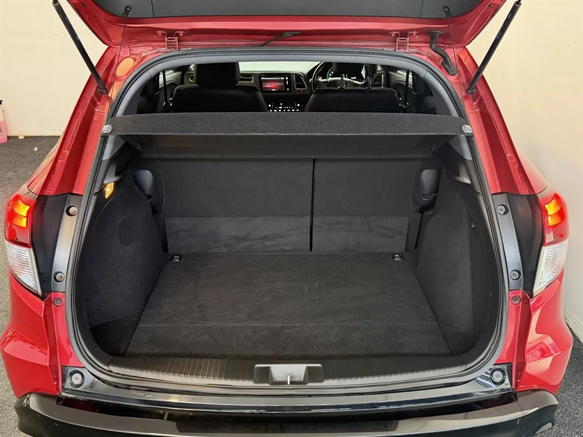 2016 Honda Vezel 1.5 RS Hybrid Honda Sensing Seats Heated