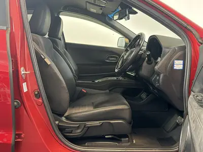 2016 Honda Vezel 1.5 RS Hybrid Honda Sensing Seats Heated photo 12