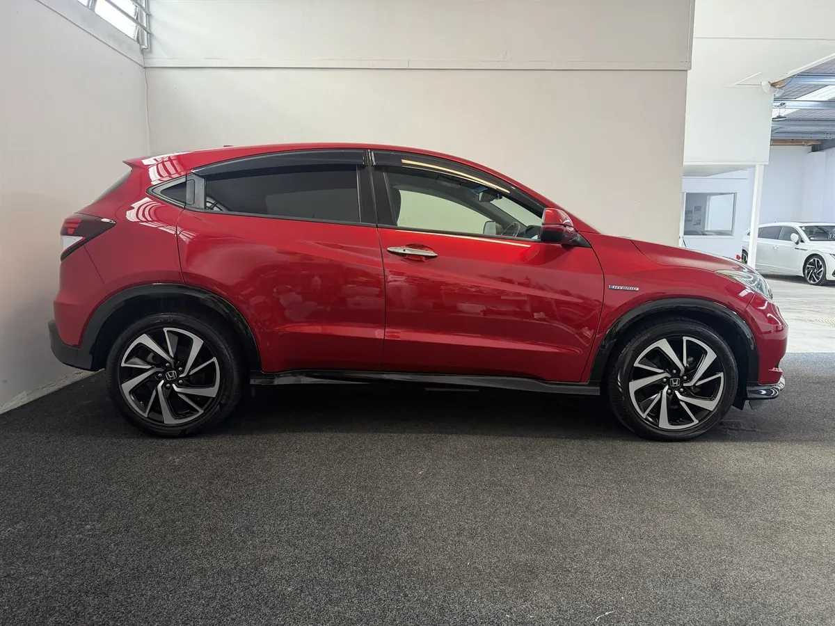 2016 Honda Vezel 1.5 RS Hybrid Honda Sensing Seats Heated