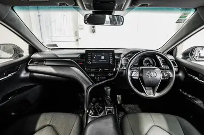 2022 Toyota Camry GX Hybrid photo 14