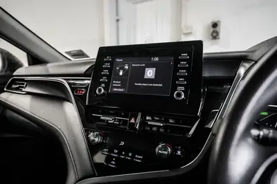 2022 Toyota Camry GX Hybrid photo 17