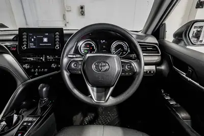 2022 Toyota Camry GX Hybrid photo 15