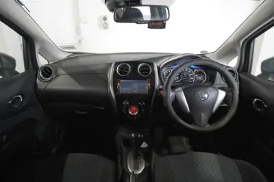 2015 Nissan Note X Dig-S photo 3