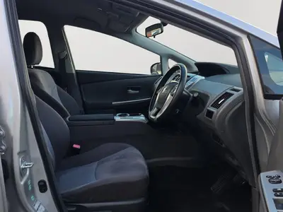 2012 Toyota Prius ALPHA 7 SEATS, CRUISE CONTROL Station photo 13