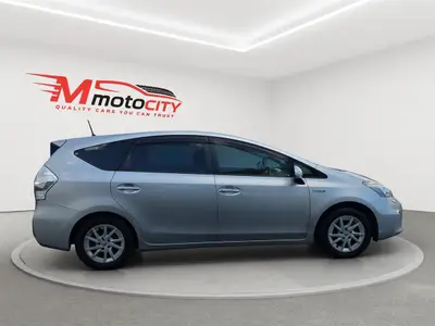 2012 Toyota Prius ALPHA 7 SEATS, CRUISE CONTROL Station photo 2