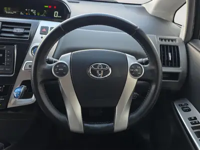 2012 Toyota Prius ALPHA 7 SEATS, CRUISE CONTROL Station photo 18