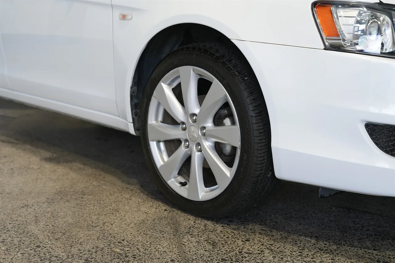 2012 Mitsubishi Galant Fortis Super Exceed!