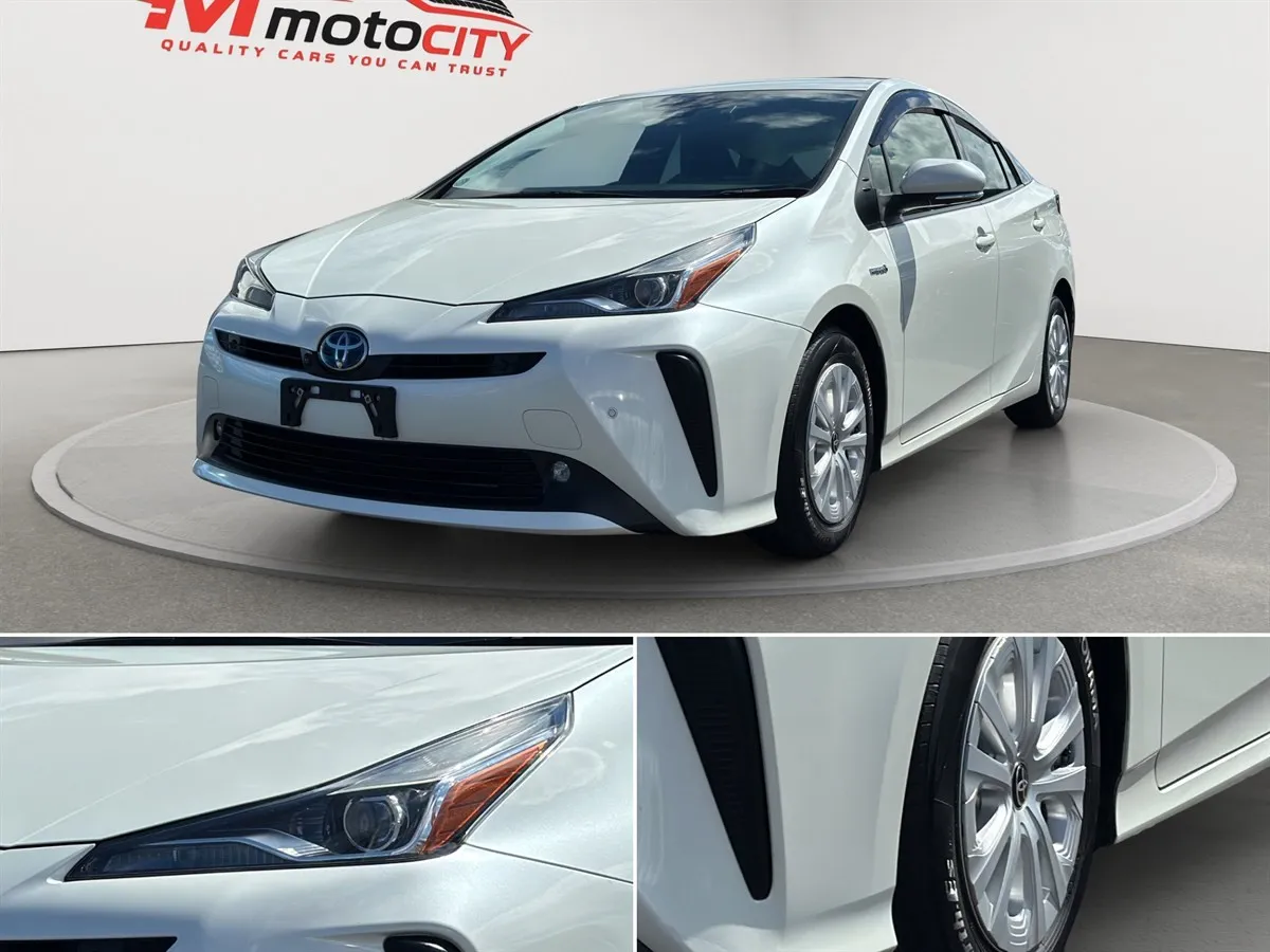 2019 Toyota Prius Radar Cruise control, dark Interior, photo 11 of 20
