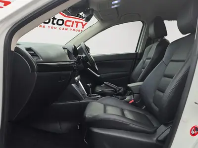 2013 Mazda CX-5 Sl Package, Leather heated Seats, Bose sound system RV/ photo 16