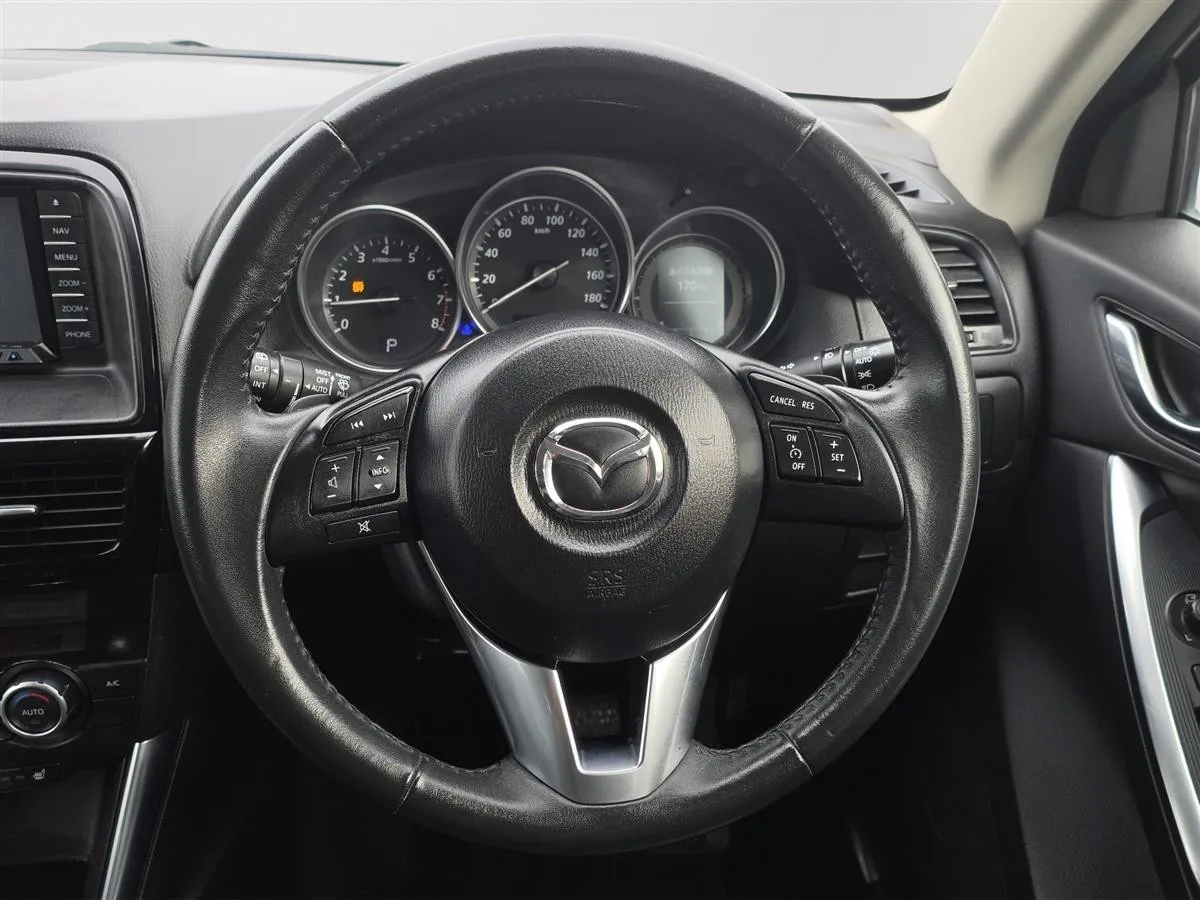 2013 Mazda CX-5 Sl Package, Leather heated Seats, Bose sound system RV/