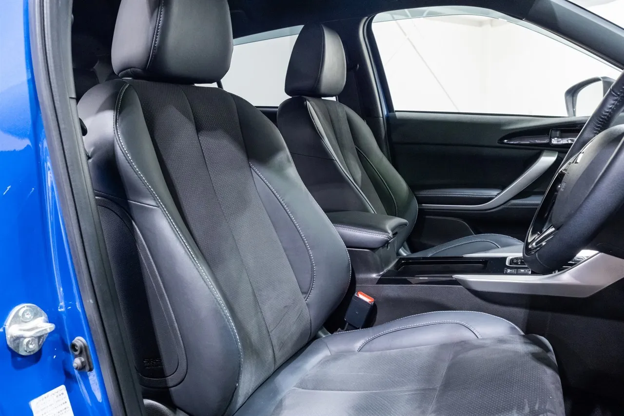 2021 Mitsubishi Eclipse Cross G / VRX PHEV AWD