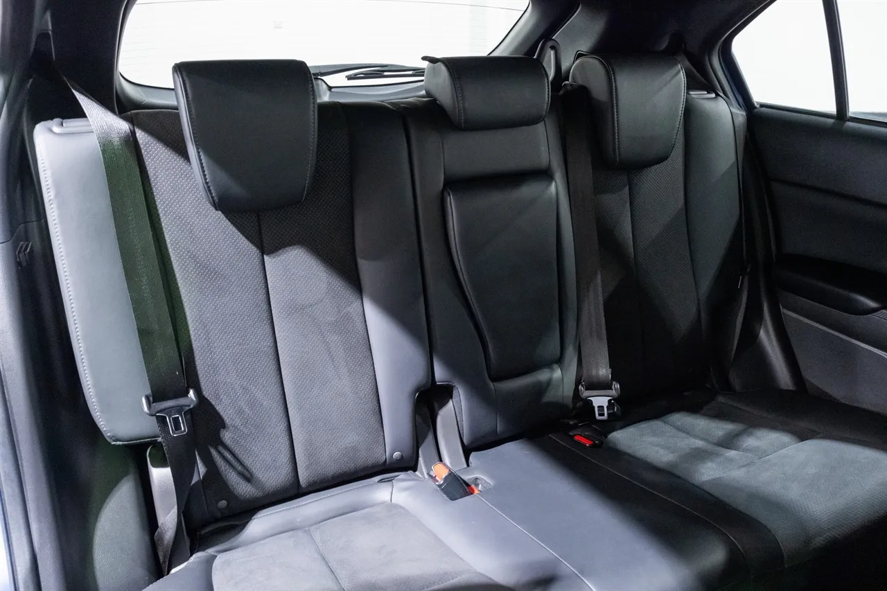 2021 Mitsubishi Eclipse Cross G / VRX PHEV AWD