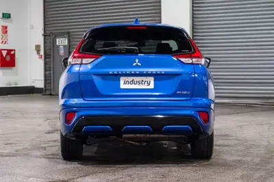2021 Mitsubishi Eclipse Cross G / VRX PHEV AWD photo 10