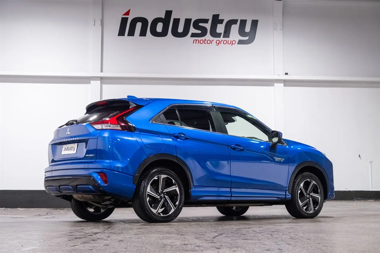 2021 Mitsubishi Eclipse Cross G / VRX PHEV AWD