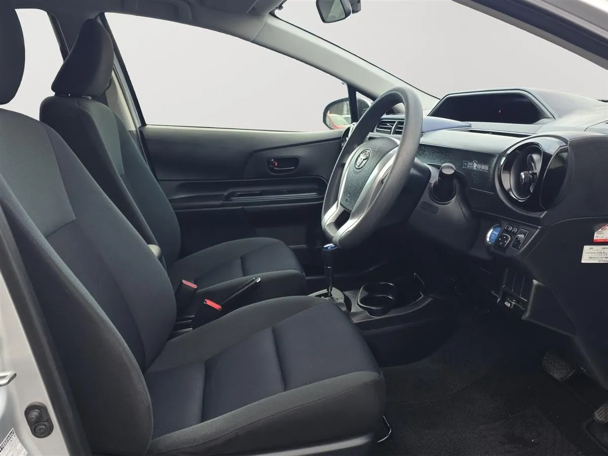 2016 Toyota Aqua s, Push Start,