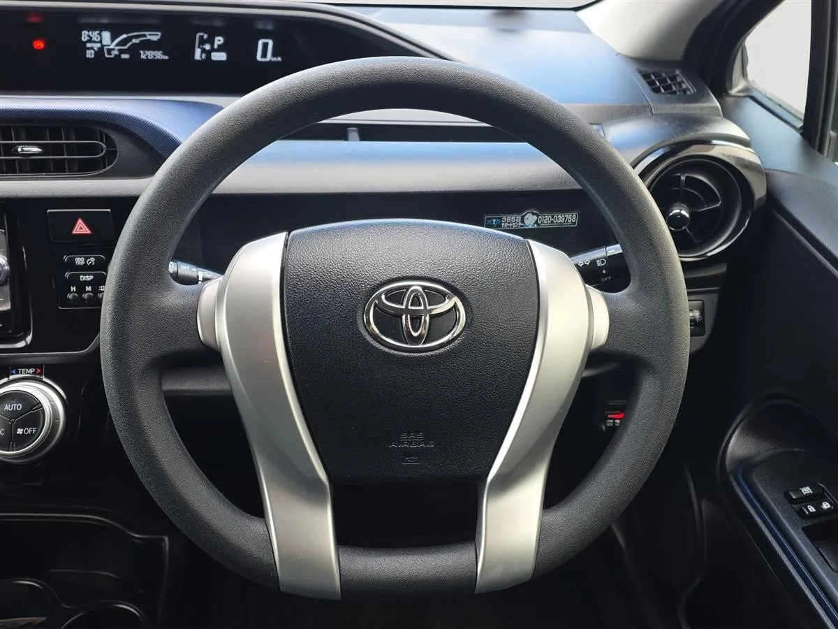 2016 Toyota Aqua s, Push Start,