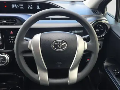 2016 Toyota Aqua s, Push Start, photo 18