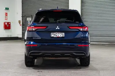 2022 Mitsubishi Outlander LS 2.5P/4WD/CVT photo 8
