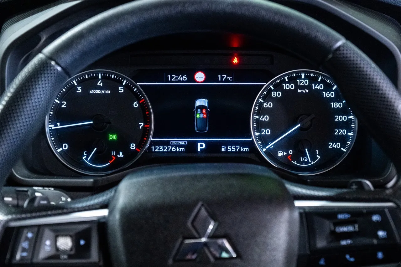 2022 Mitsubishi Outlander LS 2.5P/4WD/CVT