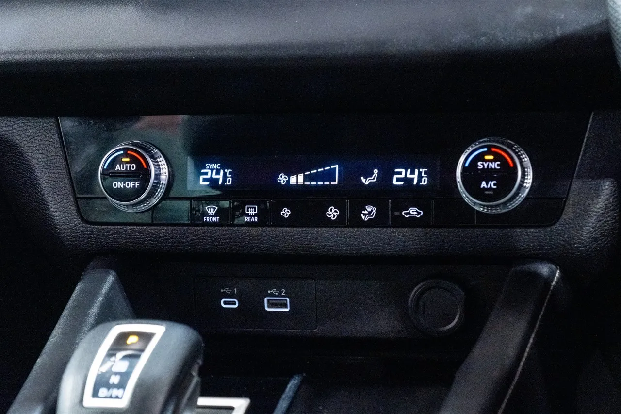 2022 Mitsubishi Outlander LS 2.5P/4WD/CVT