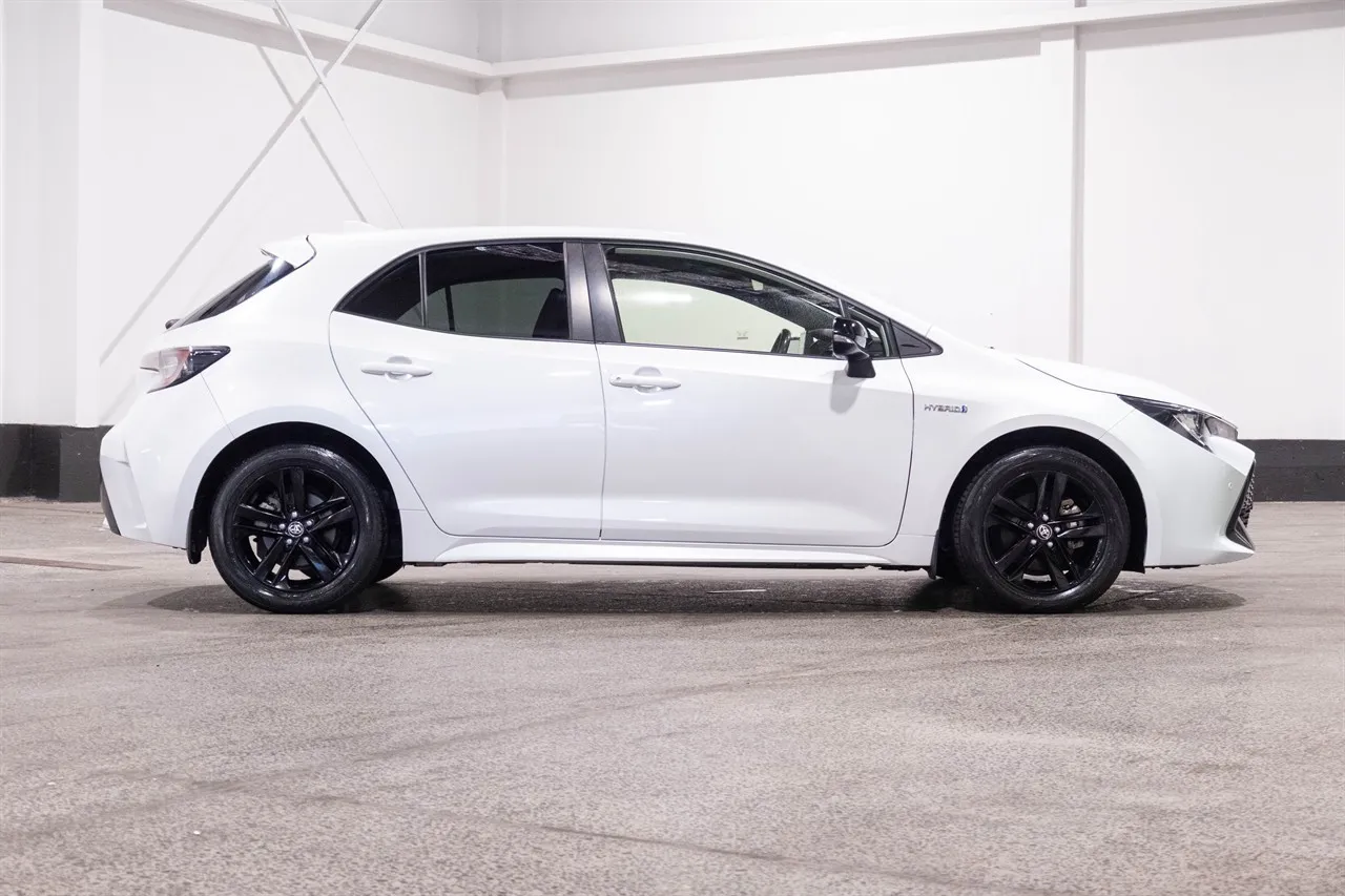 2021 Toyota Corolla SX Hybrid