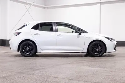 2021 Toyota Corolla SX Hybrid photo 7