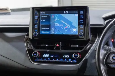 2021 Toyota Corolla SX Hybrid photo 18
