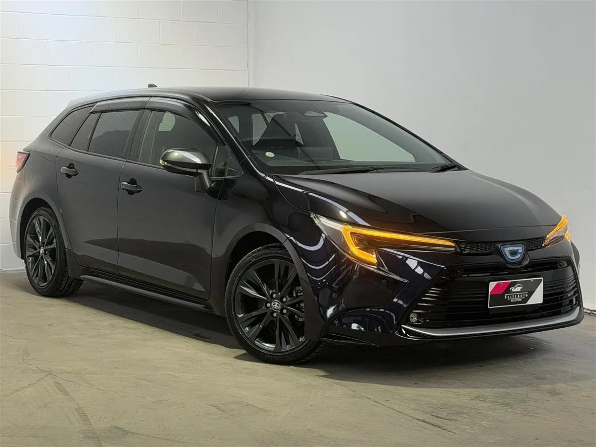 2023 Toyota Corolla Touring Hybrid WXB Seats Heated Station