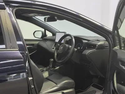 2023 Toyota Corolla Touring Hybrid WXB Seats Heated Station photo 10