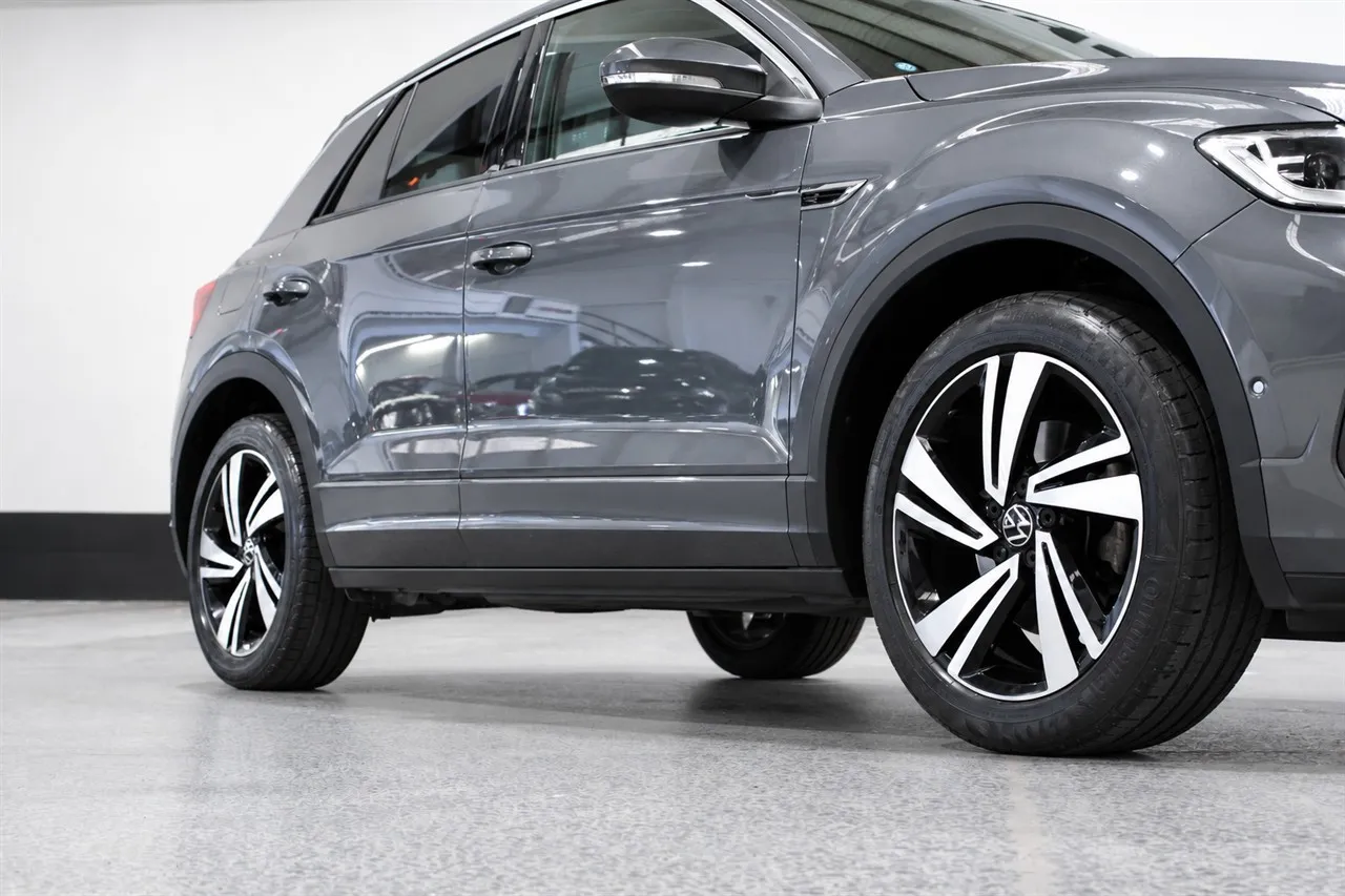 2023 Volkswagen T-Roc TSI R-LINE 2WD 1.4PT