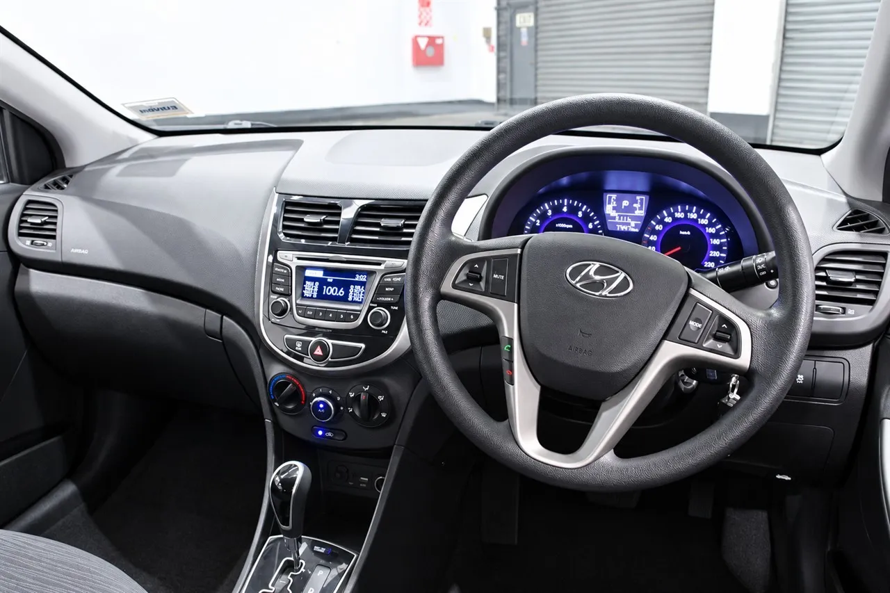 2018 Hyundai Accent 1.4P !