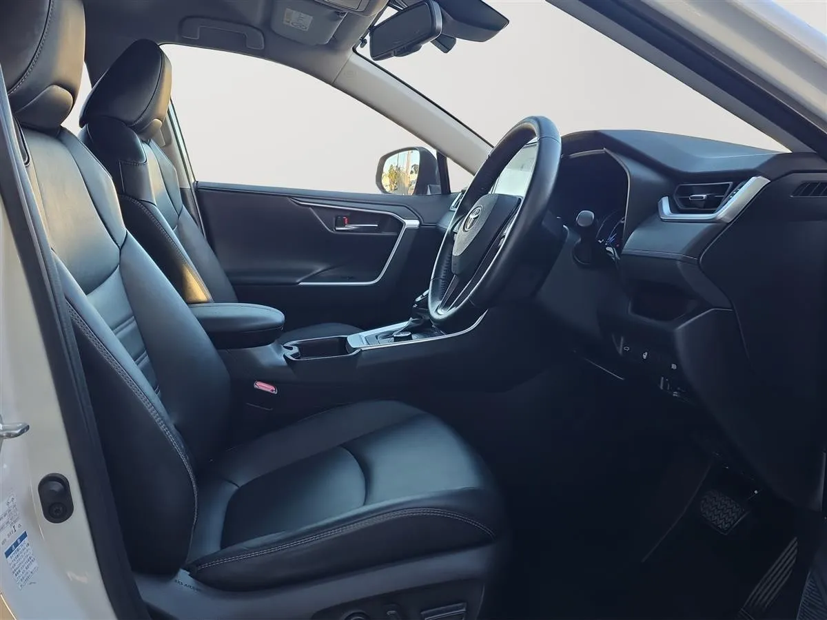 2019 Toyota RAV4 , G Pack, Leather Heated Seats, Radar Cruise RV/