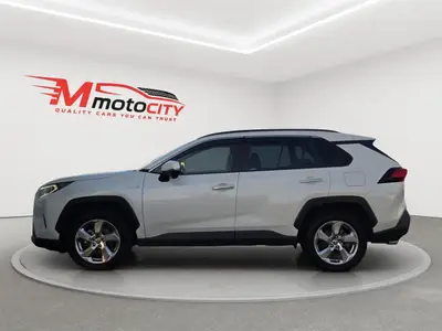 2019 Toyota RAV4 , G Pack, Leather Heated Seats, Radar Cruise RV/ photo 6