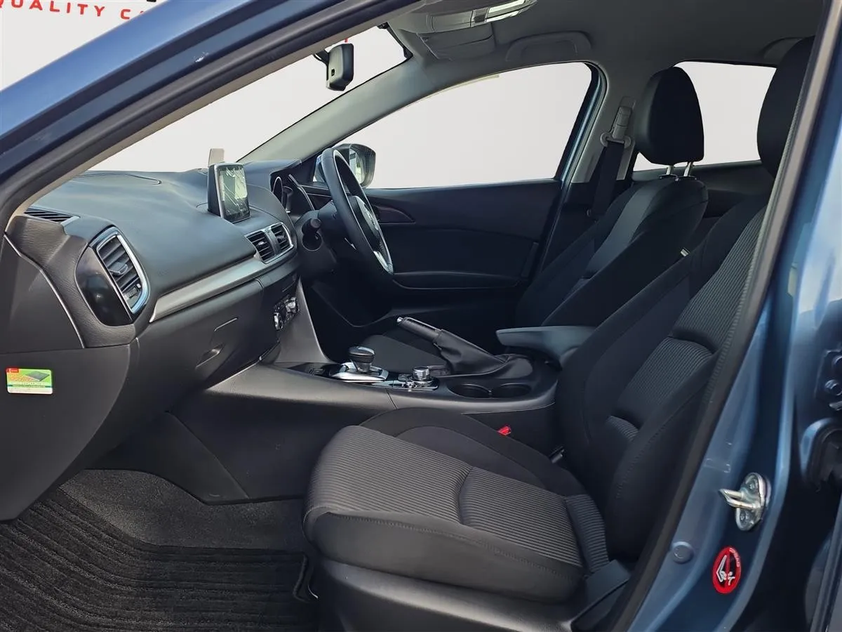 2014 Mazda Axela HYBRID, HUD, CRUISE CONTROL