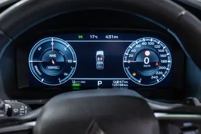 2022 Mitsubishi Outlander LS PHEV photo 35