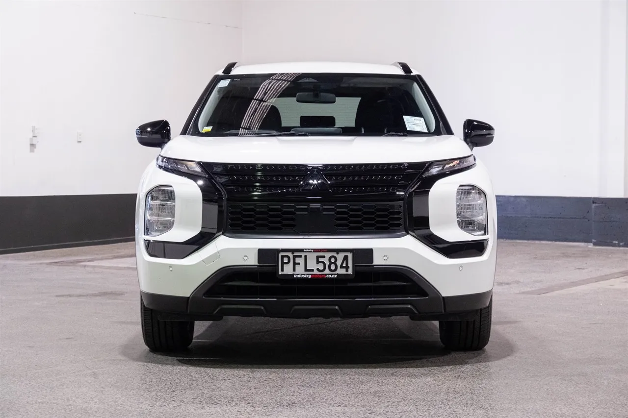 2022 Mitsubishi Outlander LS PHEV