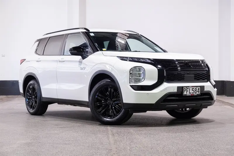 2022 Mitsubishi Outlander LS PHEV