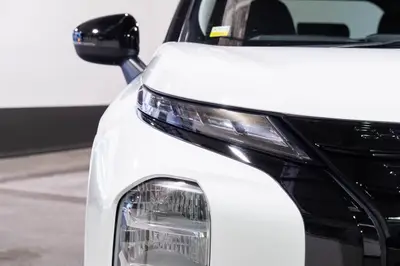 2022 Mitsubishi Outlander LS PHEV photo 24