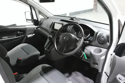 2021 Nissan Nv200 5-Seater Work Horse photo 3
